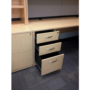 Maplewood Desks - Product Picture 2