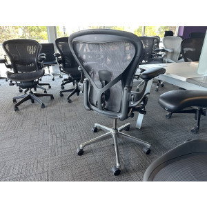 Remastered Pre-Owned Herman Miller Aeron (Graphite Color)  -  Product Picture 2