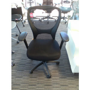 B65 Professional Managers Mesh Chair -  Product Picture 2