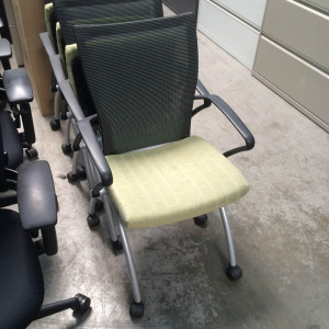 Haworth X99 Seminar Folding Chair - Product Picture 1