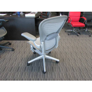 Herman Miller Aeron Chair (Titanium) -  Product Picture 6