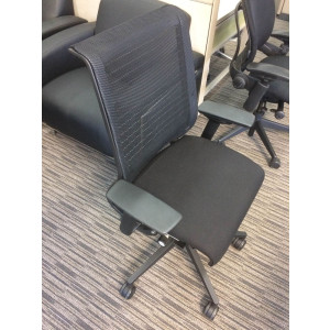 Steelcase Mesh Think Chair (Pre Owned) - Product Picture 5