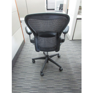 Herman Miller (Wave Pattern) Aeron Chair (Size B) - Product Picture 3