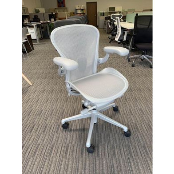 Remastered  Pre-Owned Refubished Herman Miller Aeron Chair (Mineral Tone)