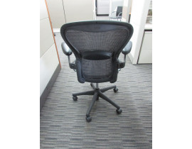 Herman Miller (Wave Pattern) Aeron Chair (Size B)