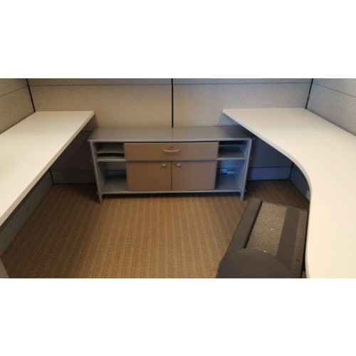 Herman Miller Ethospace Stations (8' x 8')