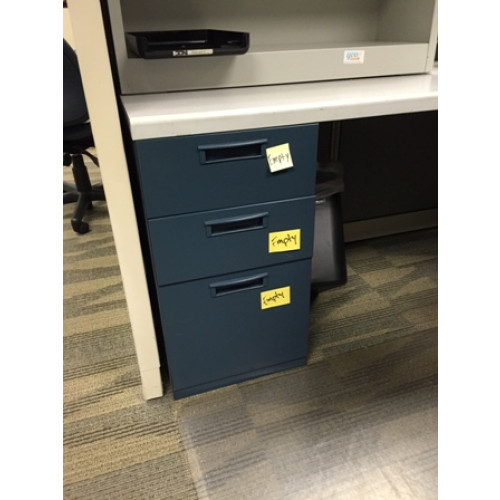 Steelcase Avenir Cubicles (6 x 6)