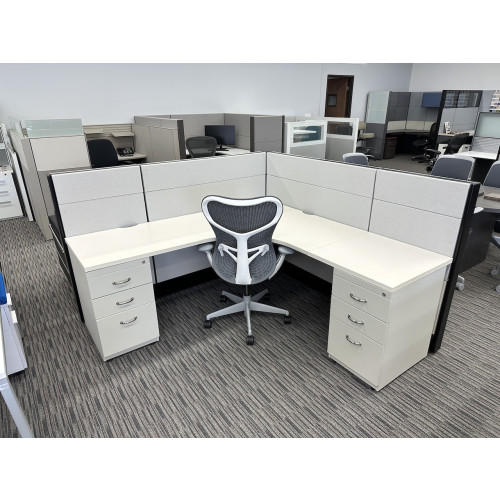 The Perfect Pre Owned Herman Miller 6' x 6' Ethospace Cubicle