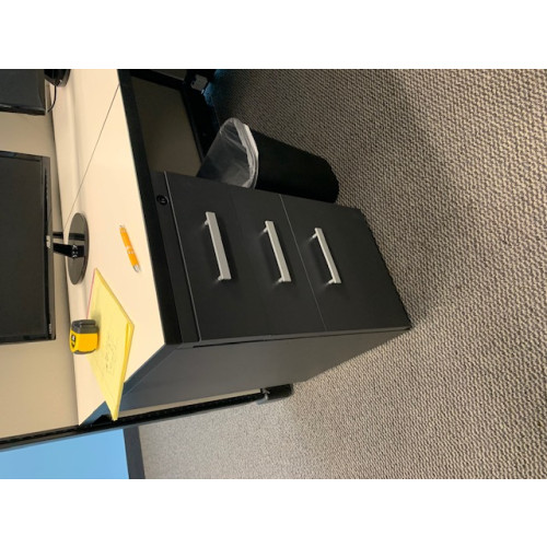 Friant Systems 2 Cubicles