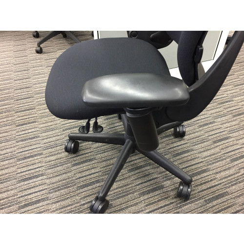 Steelcase Leap Chair V1